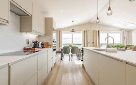 Eden View Estate - Eden Lodge
